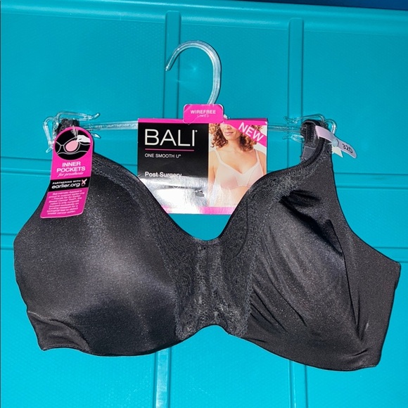 Bali Black Full Coverage Bra with Underwire Support - Picture 1 of 6